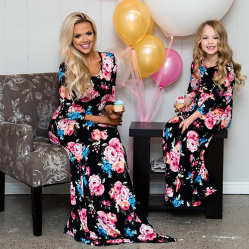 Mommy And Me Long Sleeve Floral Pattern Matching Dresses