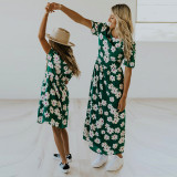 Mommy And Me Daisy Pattern Short Sleeve Matching Dresses