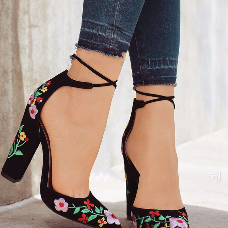 Embroider Flowers Tie-up High Chunky Heels Buckle Shoes