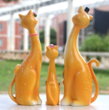 A Family Of Three Yellow Cute Cats Creative Living Room TV Cabinet Resin Craft Decoration