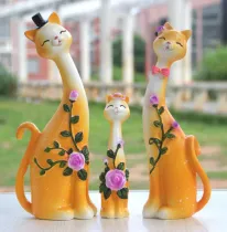 A Family Of Three Yellow Cute Cats Creative Living Room TV Cabinet Resin Craft Decoration