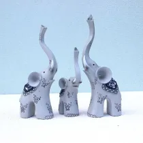 New Craft Gifts Elephant Decorative Resin Decoration Pieces Retro Family Ornaments Creative Decoration