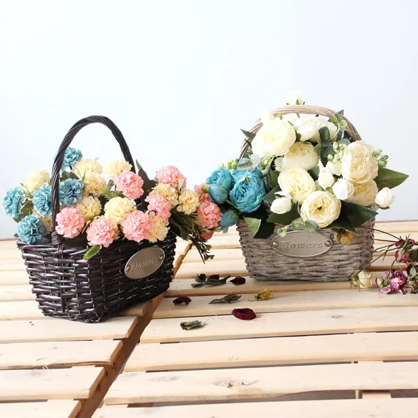 Fancy Long Handle White Gray Wicker Basket Hampers For Garden Flowers