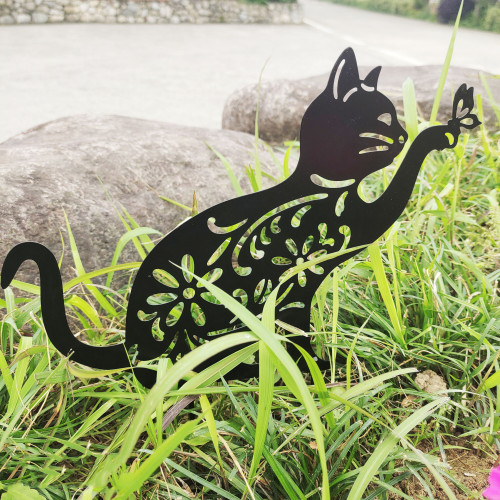 Cute Cat Catch Butterfly Outdoor Hollowed-out Metal Decoration