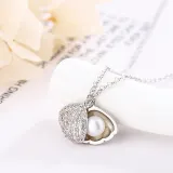 Full Drill Shell Pearl Diamond Pendant Chain Jewelry Necklace