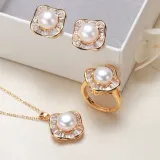 Jewelry Freshwater Pearl Diamante Pendant Necklace and Ring Earrings Set