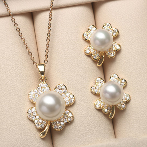 Diamante Jewelry Clover-Shaped Pearl Necklace and Earring Set For Women Girls With Box