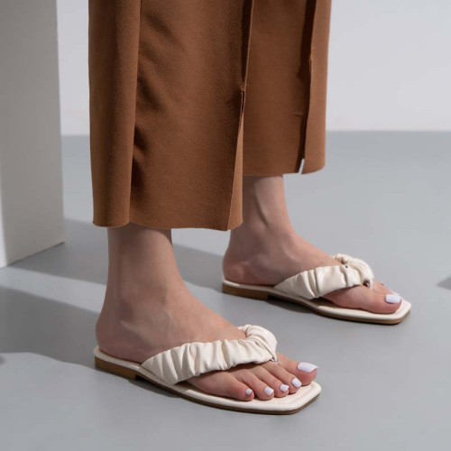 Women Smocked Strap Flip Flops Flat Sandals