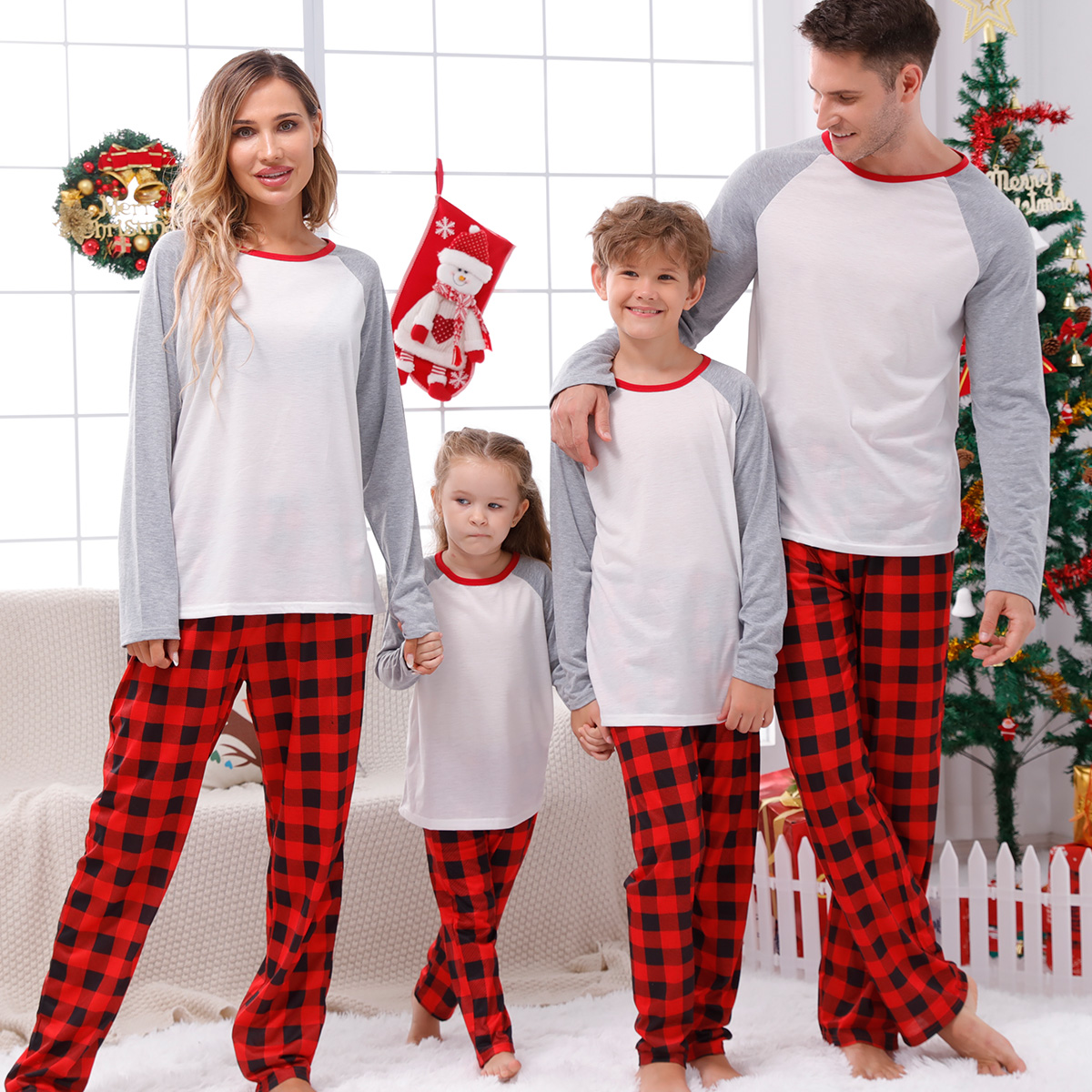 Christmas Matching Family Pajamas Grey Personalized Custom Design Red Plaids Pants Christmas Pajamas Set With Dog Cloth