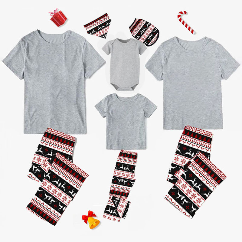 Christmas Matching Family Pajamas Personalized Reindeer Pants Custom Design Grey Short Sleeve Christmas Pajamas Set With Dog Cloth