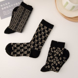 Women Adult Socks Diamond Grid Wave Pattern Casual Socks