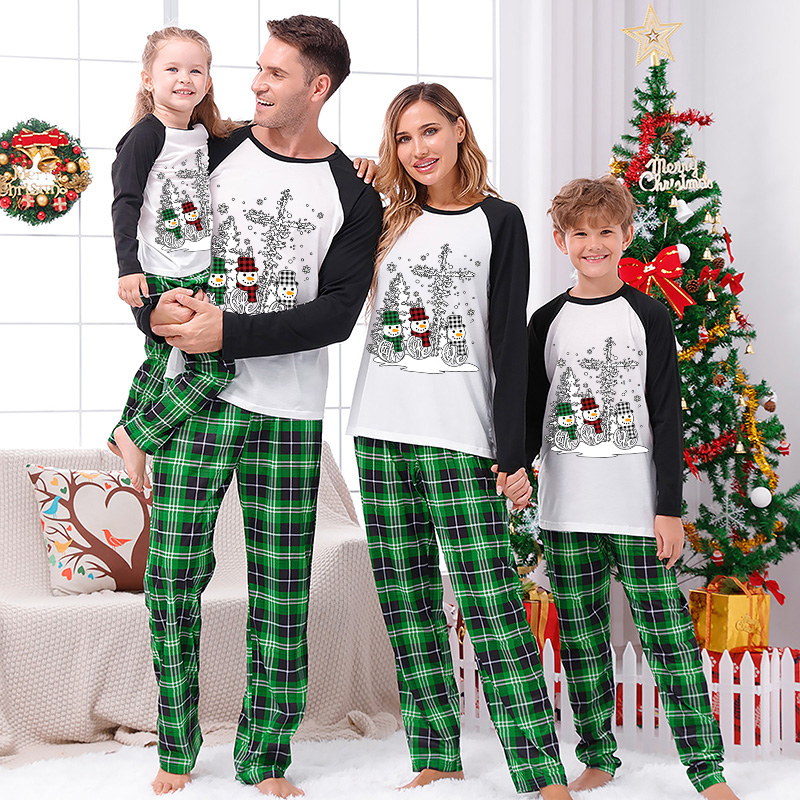 Christmas Matching Family Pajamas Christams Tree and Snowman Cross Green Plaids Pajamas Set