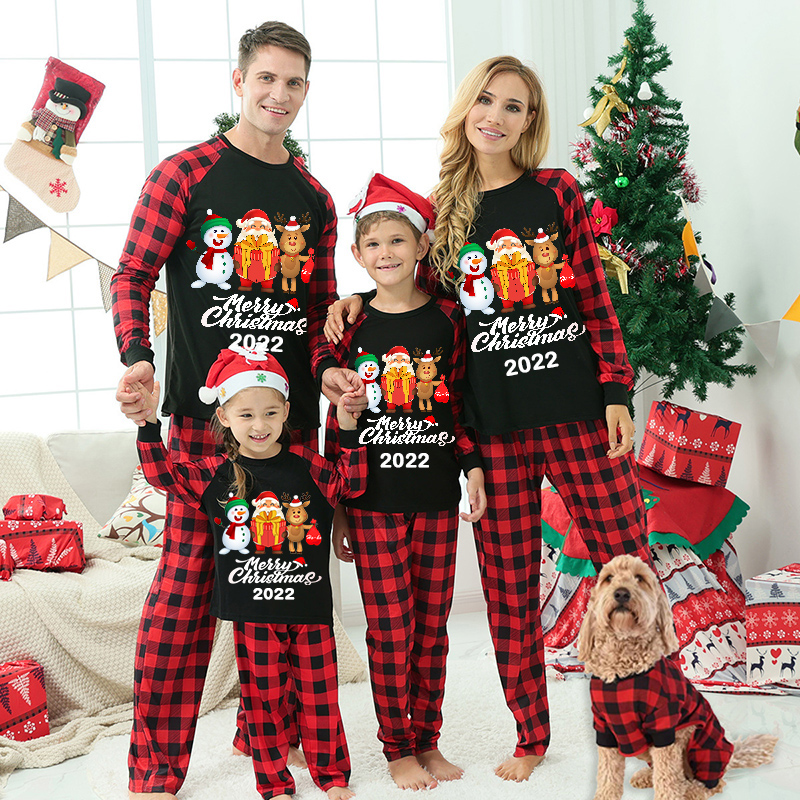 2022 Christmas Matching Family Pajamas Christmas Exclusive Design Santa and Snowman Merry Christmas Gift Box Black Pajamas Set