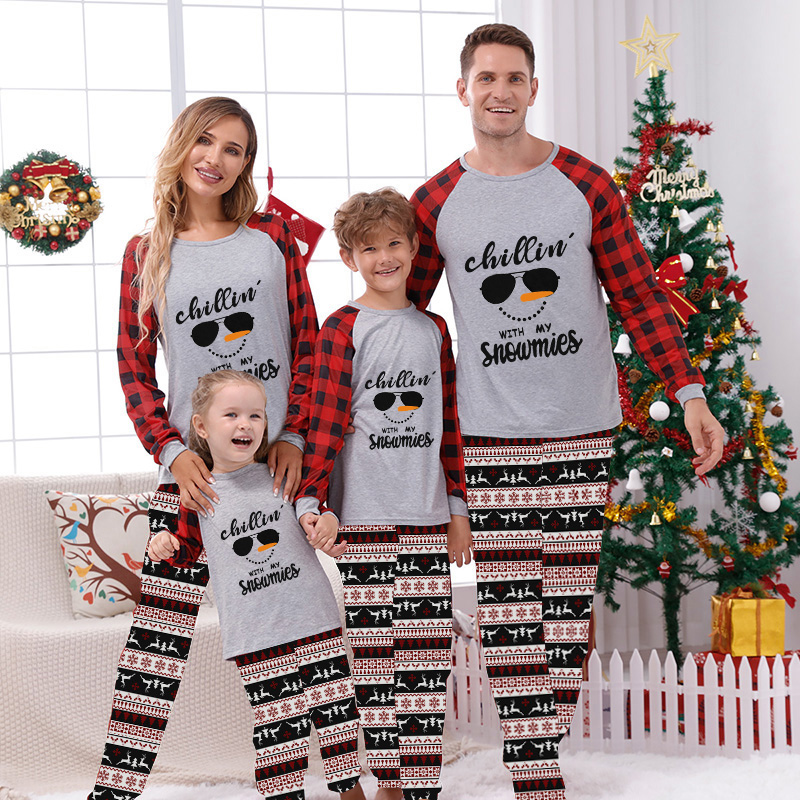 Christmas Matching Family Pajamas Chill In With My Snowmies Seamless Reindeer White Pajamas Set