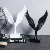 Home Ornament Flying Eagle Desktop Craft Ornament Resin Figure Statue