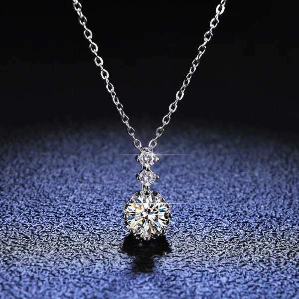 Sterling Silver Solitaire Moissanite Diamond Snowflake Pendant Necklace