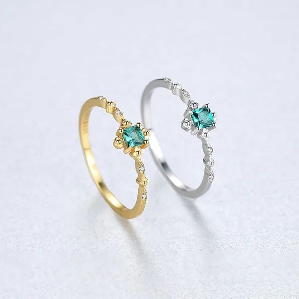 18K White Gold Semi Paved Moissanite Solitaire Princess Cut Emerald Gemstone Rings