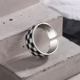 Revers Fashion Jewelry Inlaid Diamond Adjustable Size Women Ring