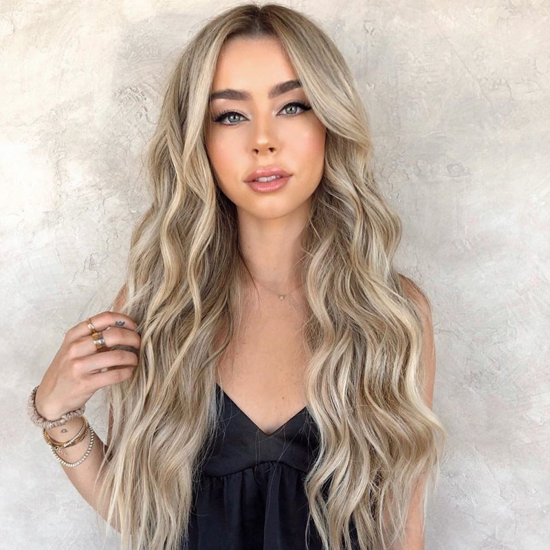 Women Synthetic Long Gradient Golden Wigs Wavy With Middle Parting Curly Wig