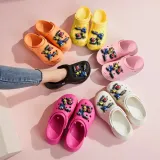 Audlt Unisex Women Clog Summer Slipper Random 6PCS Cartoon Friends Decoration Beach Slipper Shoes