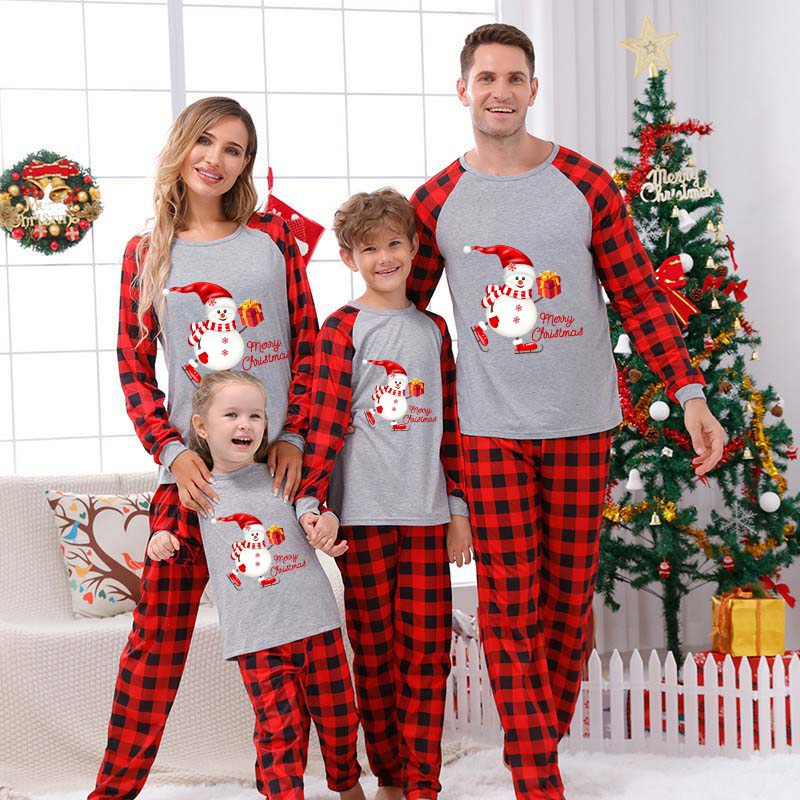 Christmas Matching Family Pajamas Skating Snowman with Gift Gray Pajamas Set