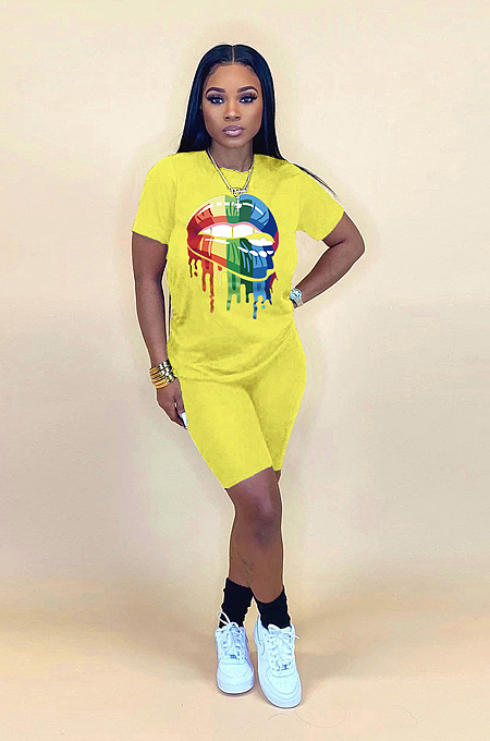 Yellow Casual Mouth Graphic Short Sleeve Round Neck Tee Top Shorts Sets WA5113