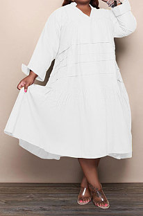 White Simple  Casual Long Sleeve V Neck Folded Solid Color Loose Fat Women Dress QSS51049-2