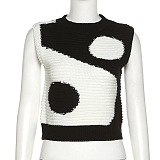 Wholesale-product | Knitted Black & White Off Shoulder Top
