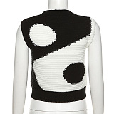 Wholesale-product | Knitted Black & White Off Shoulder Top