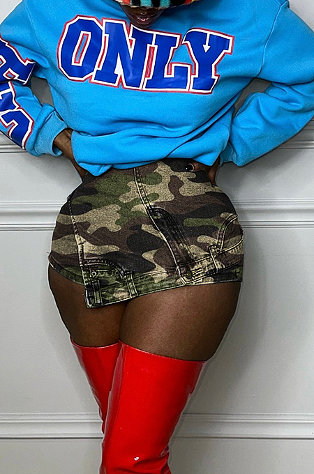 　 SUPER WHOLESALE | Designed Asymmertrical Cut Shorts in Camo