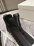 SUPER WHOLESALE | Tread Slick Sneakers in Black & White