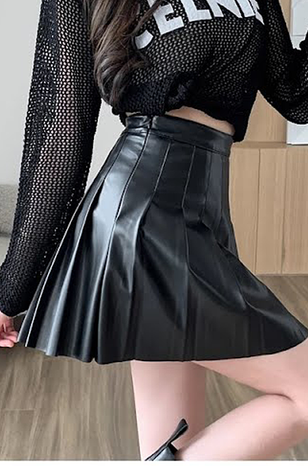 SUPER WHOLESALE | Pu Material Pleated Skirt