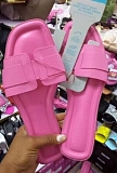 Round-toe Women's Slippers