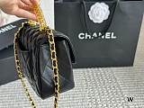 SUPER WHOLESALE |Chane l  Gold Handle Shoulder Bag