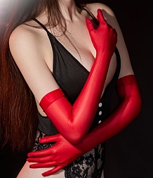 SUPER WHOLESALE | Shoulder Length Gloves in Scarlet Red