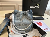 Chane l  Denim Shoulder Bucket Bag