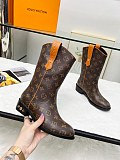 Louis V uitto n Ankle Height Monogram Boots