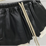 SUPER WHOLESALE| Pu Material Big Pockets Shorts