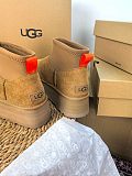 UG G Platform Snow Boots