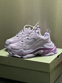 SUPER WHOLESALE| Balenciaga TriPle S in Purple