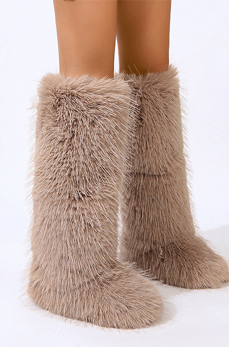 SUPER WHOLESALE | Furry Ankle Height Teddy Boots in Brown