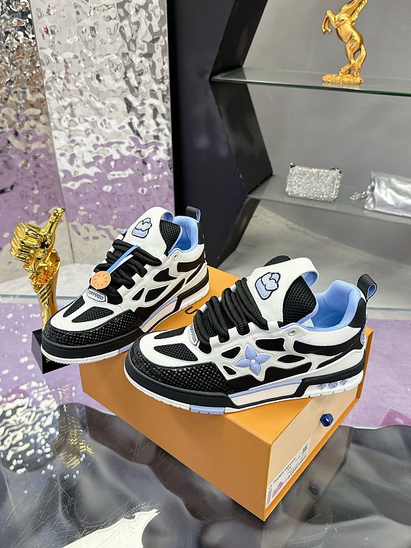 WHOLESALE |   Trainer Sneaker in Blue