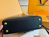 SUPER WHOLESALE | Capucines Shoulder Bag