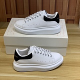 SUPER WHOLESALE | Women's Oversize Platform Sneaker