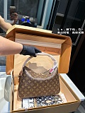 SUPER WHOLESALE | Slouchy Shoulder Bag