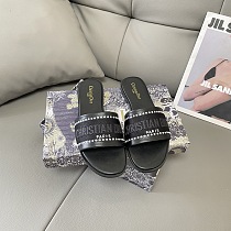 SUPER WHOLESALE | Embroidered Slipper