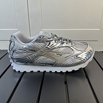 SUPER WHOLESALE | Orbit Silver Runner Sneaker