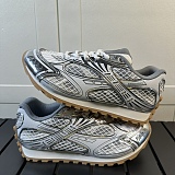 SUPER WHOLESALE | Orbit Silver Runner Sneaker