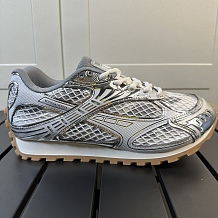 SUPER WHOLESALE | Orbit Silver Runner Sneaker