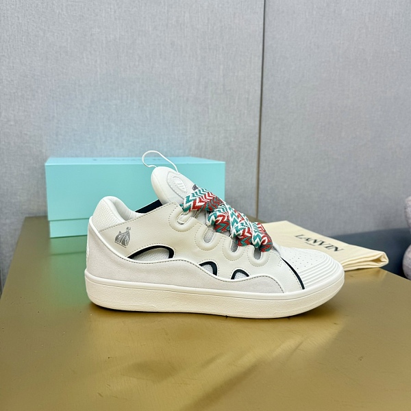 SUPER WHOLESALE | Leather Curb Sneakers for Women